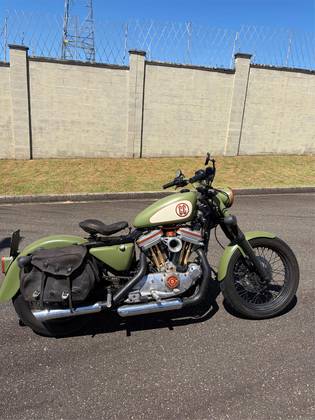HARLEY-DAVIDSON SPORTSTER XL 883 STANDARD 
